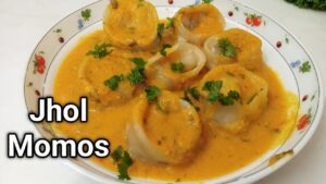 Jhol momos